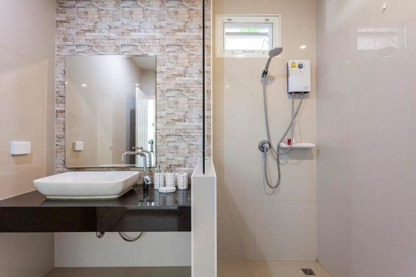 Luxury 3 Bed Pool Villa Banhuajjaj Kültér fotó